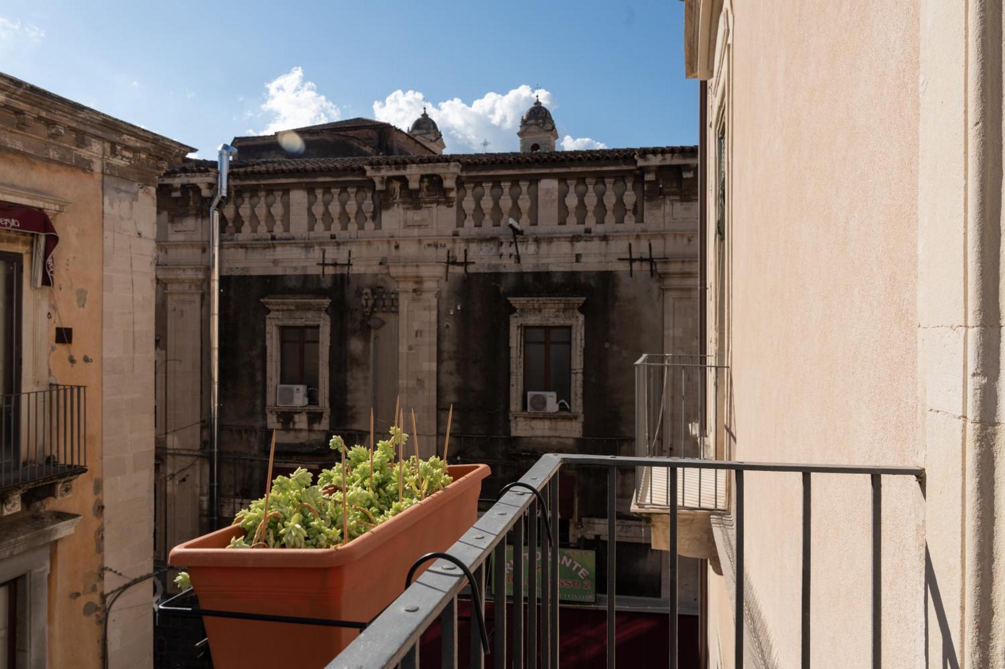Amenano Apartments Catania Exterior photo
