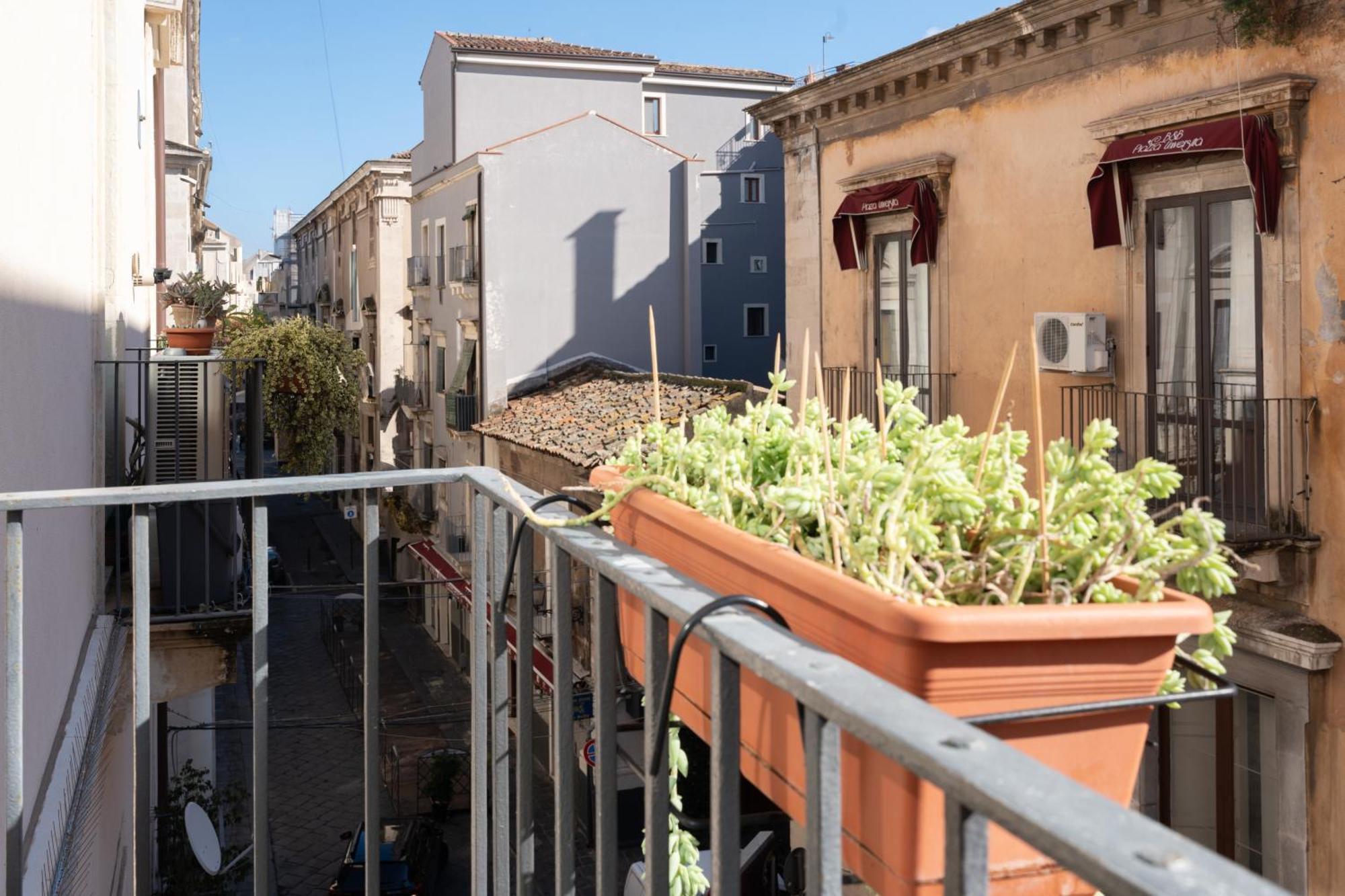 Amenano Apartments Catania Exterior photo
