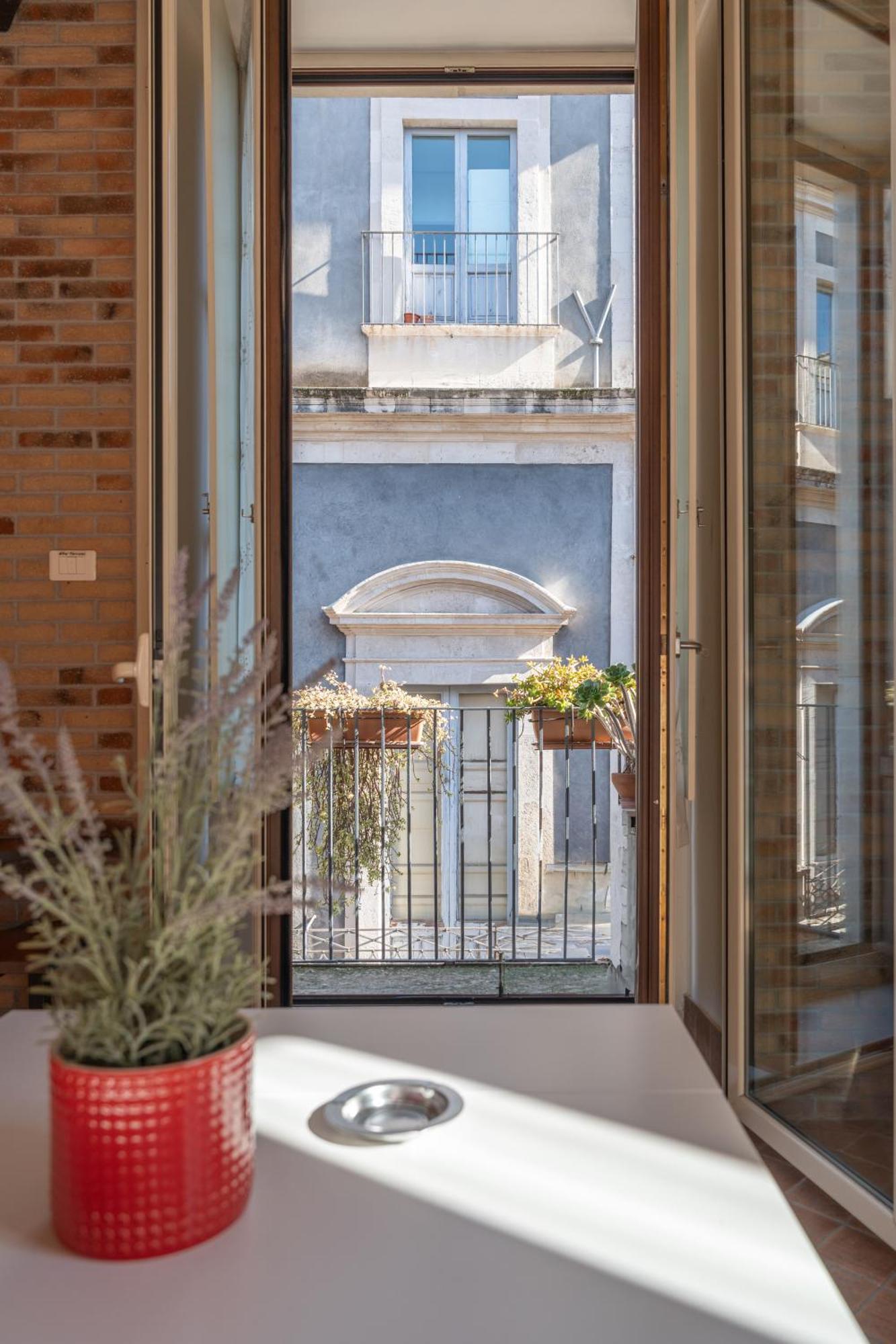 Amenano Apartments Catania Exterior photo